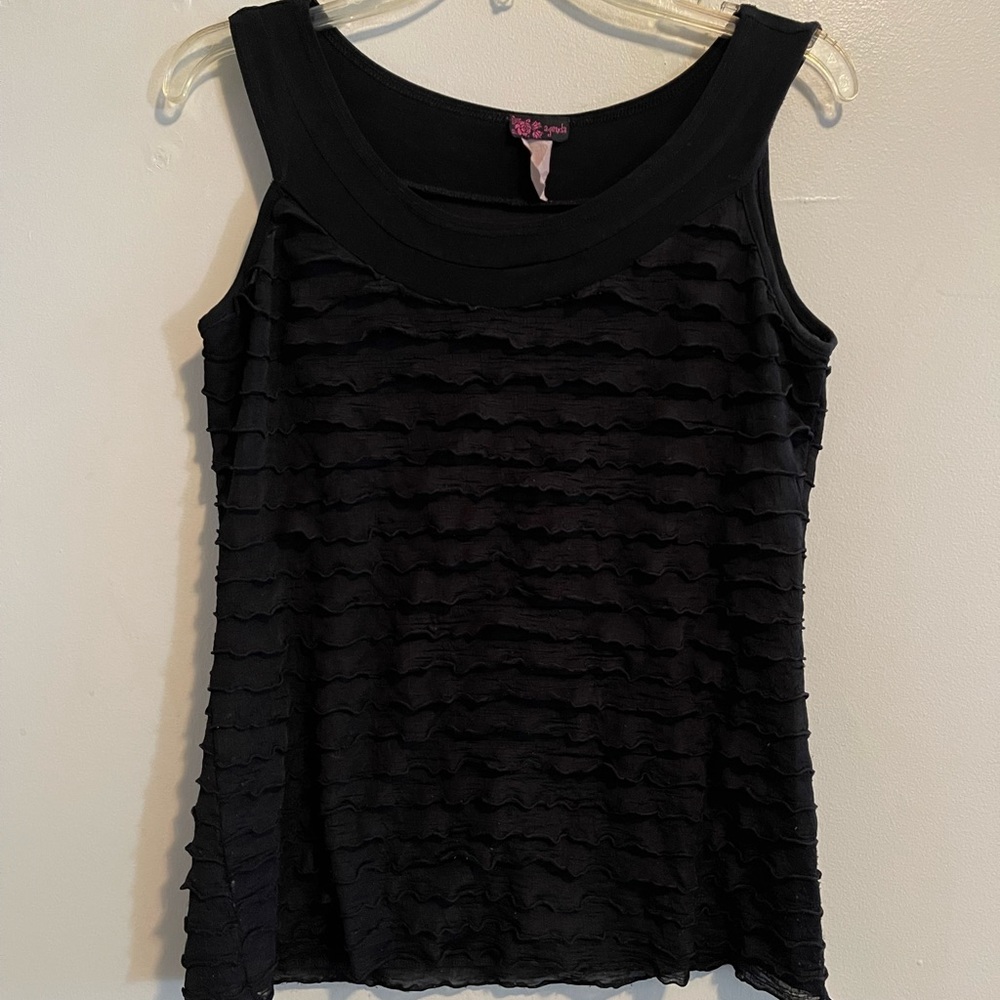 Layered Sleeveless Top Medium Stretchy Material
